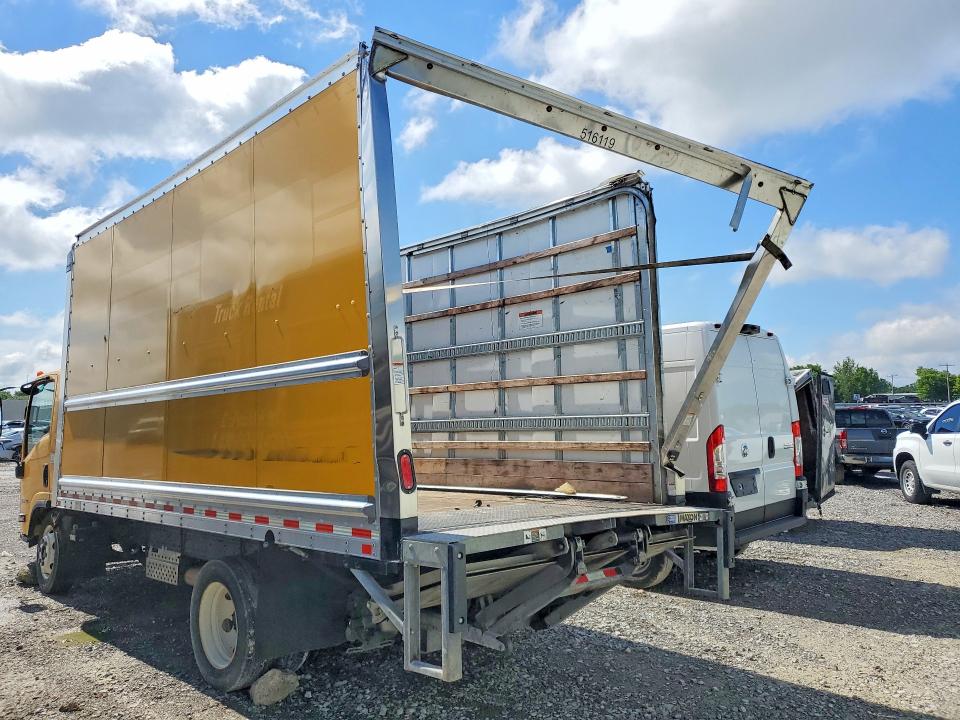 57403766 :رقم المزاد ، 54DC4W1DXPS203333 vin ، 2023 Isuzu Npr Hd مزاد بيع