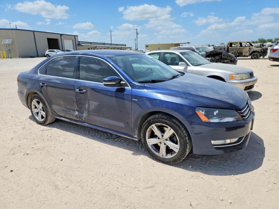 2015 Volkswagen Passat მანქანა იყიდება აუქციონზე, vin: 1VWAT7A36FC117714, აუქციონის ნომერი: 54955986