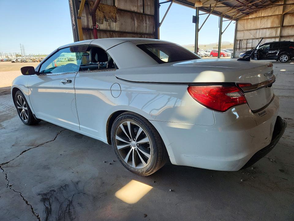 55759476 :رقم المزاد ، 1C3BCBGG3EN159740 vin ، 2014 Chrysler 200 مزاد بيع