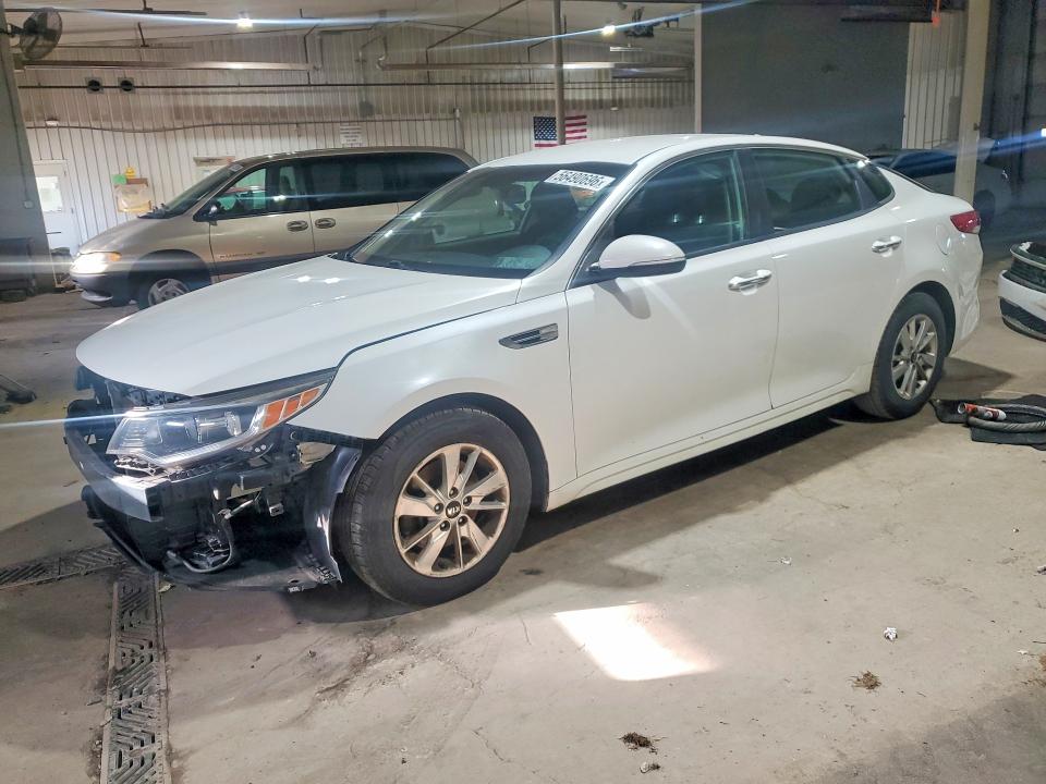 Продажа на аукционе авто 2016 Kia Optima, vin: KNAGT4L35G5070672, номер лота: 56490696