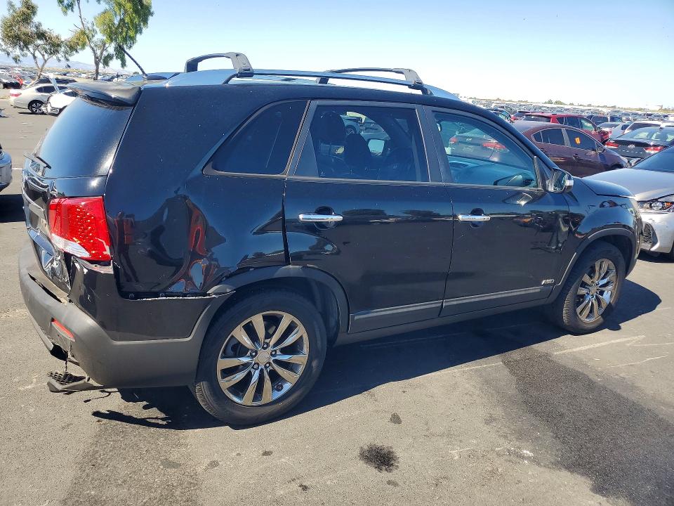 55918816 :رقم المزاد ، 5XYKUDA2XBG135133 vin ، 2011 Kia Sorento مزاد بيع