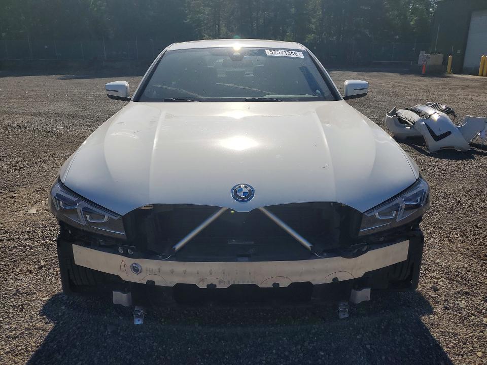 57571346 :رقم المزاد ، 3MW39FF05P8D23664 vin ، 2023 Bmw 330e مزاد بيع