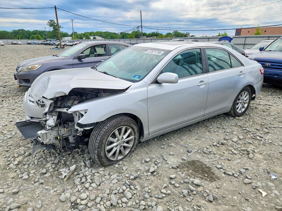 57871796 :رقم المزاد ، 4T1BF3EKXBU212852 vin ، 2011 Toyota Camry مزاد بيع