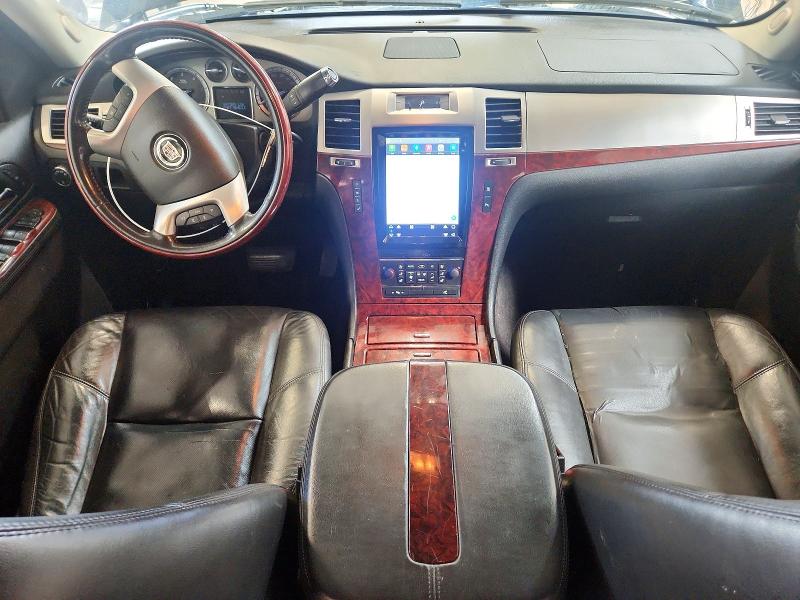 2011 Cadillac Escalade მანქანა იყიდება აუქციონზე, vin: 1GYS4BEF5BR194488, აუქციონის ნომერი: 57444166