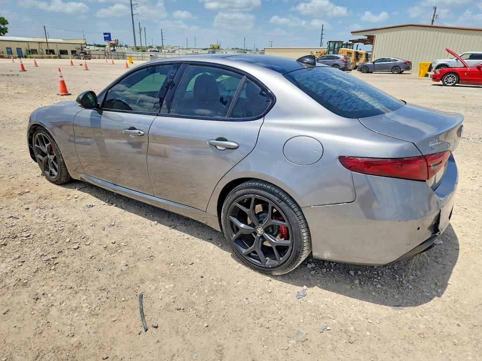 59226576 :رقم المزاد ، ZARFAMBN3L7626697 vin ، 2020 Alfa Romeo Giulia مزاد بيع