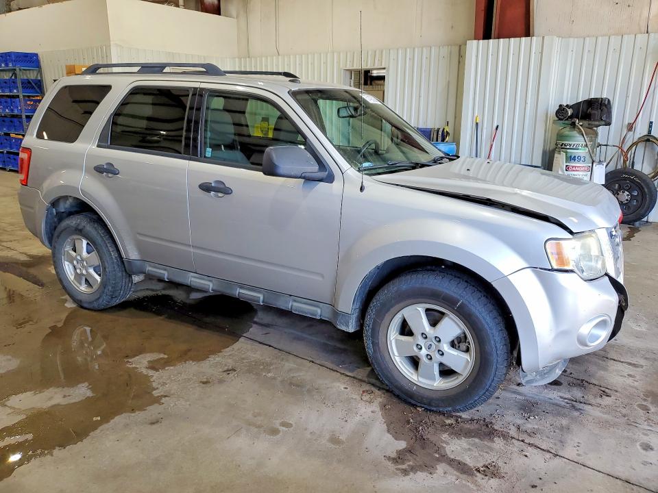 2011 Ford Escape მანქანა იყიდება აუქციონზე, vin: 1FMCU0DG2BKC05783, აუქციონის ნომერი: 57426266