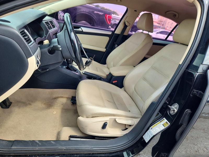 56326206 :رقم المزاد ، 3VWD07AJ1EM438576 vin ، 2014 Volkswagen Jetta مزاد بيع