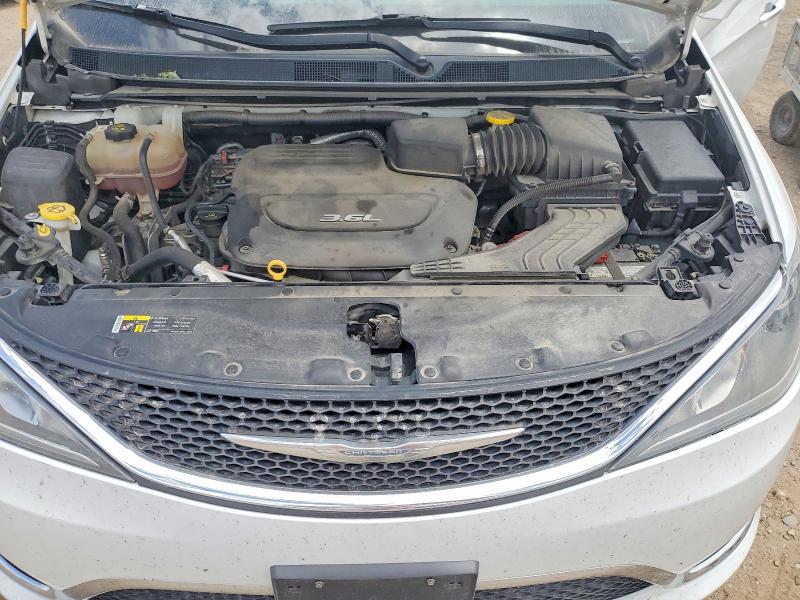 56429306 :رقم المزاد ، 2C4RC1EG0HR570186 vin ، 2017 Chrysler Pacifica مزاد بيع