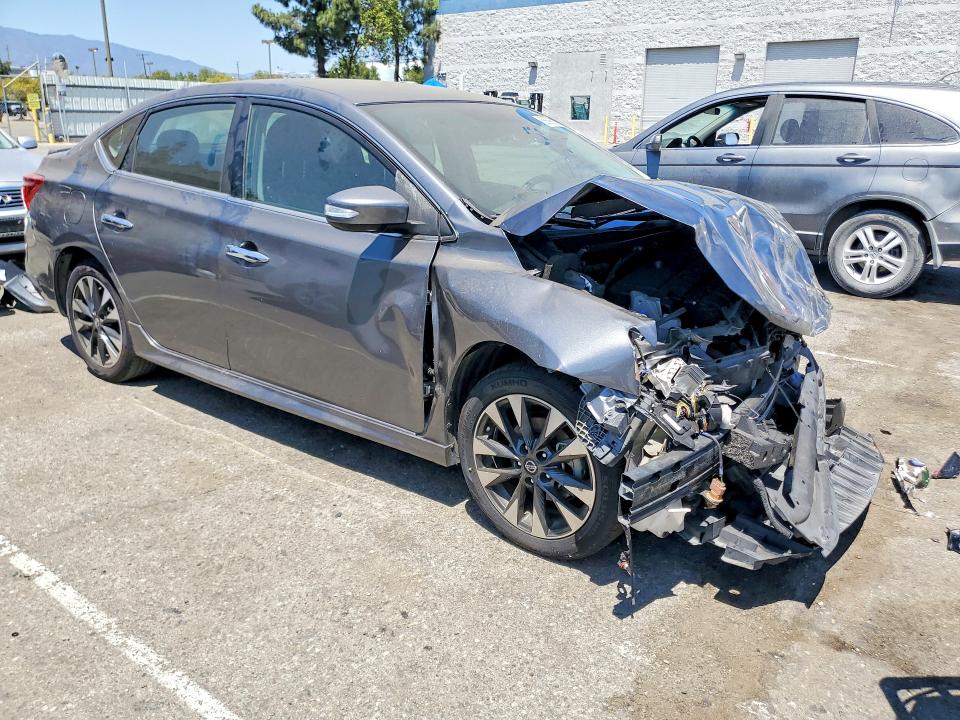 56696826 :رقم المزاد ، 3N1AB7AP7KY290042 vin ، 2019 Nissan Sentra مزاد بيع