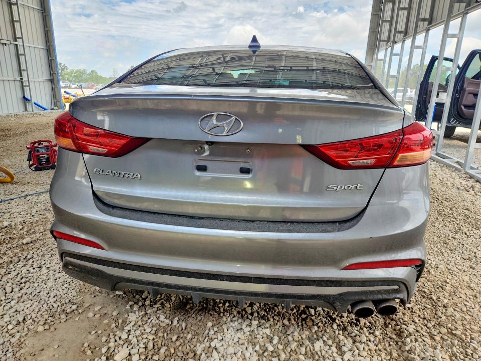 2017 Hyundai Elantra მანქანა იყიდება აუქციონზე, vin: KMHD04LBXHU353948, აუქციონის ნომერი: 55079116