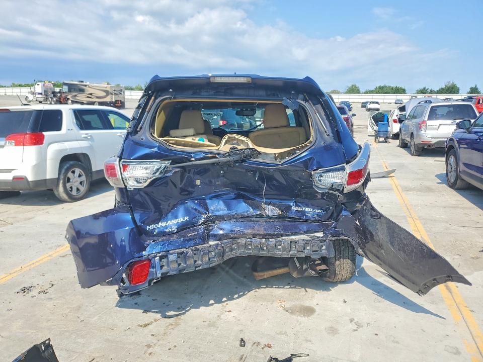 2015 Toyota Highlander მანქანა იყიდება აუქციონზე, vin: 5TDDKRFH5FS088210, აუქციონის ნომერი: 55739456