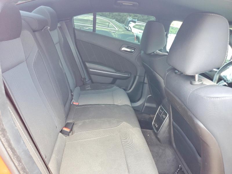 56854806 :رقم المزاد ، 2C3CDXHG1FH877195 vin ، 2015 Dodge Charger مزاد بيع