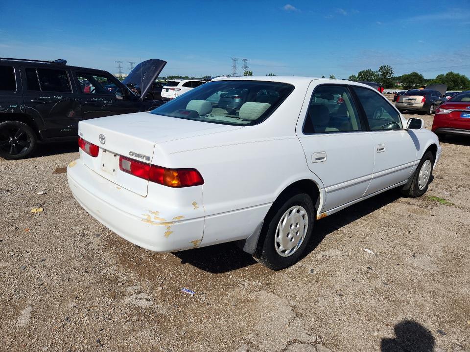 58418116 :رقم المزاد ، 4T1BG28K7XU889481 vin ، 1999 Toyota Camry مزاد بيع