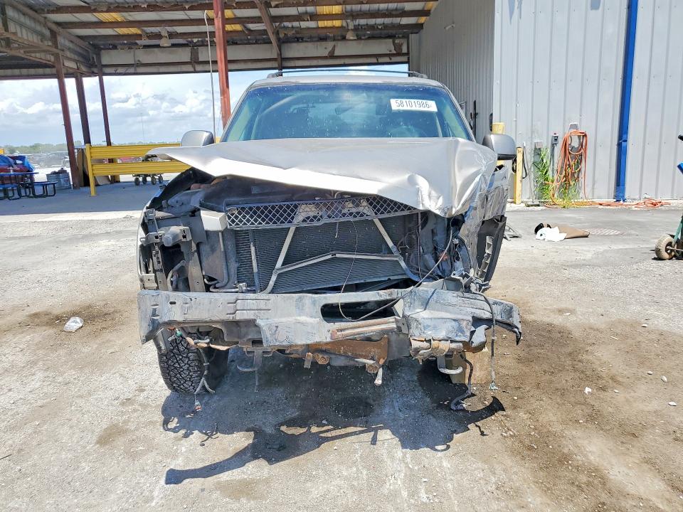 2002 Chevrolet Avalanche მანქანა იყიდება აუქციონზე, vin: 3GNEC13T52G244709, აუქციონის ნომერი: 58101986