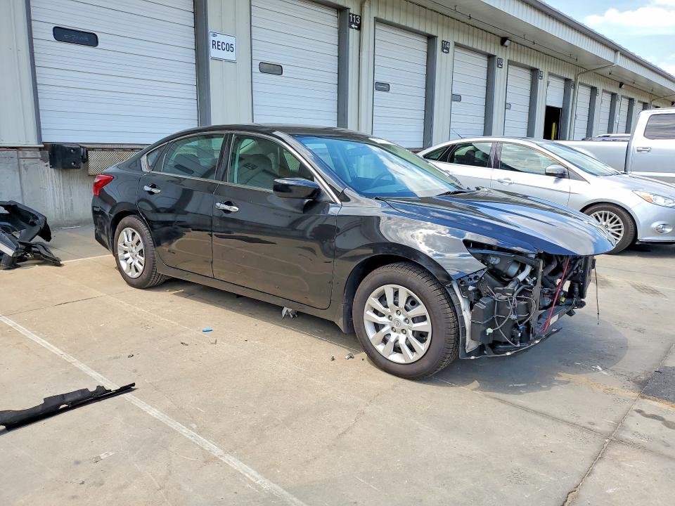 Продаж на аукціоні авто 2018 Nissan Altima, vin: 1N4AL3AP0JC287371, номер лоту: 56111106