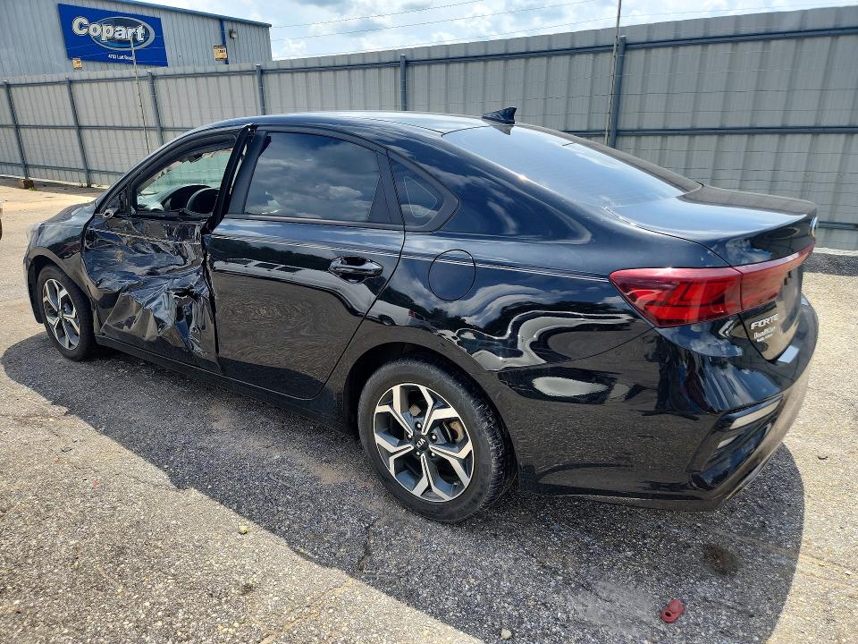 2021 Kia Forte მანქანა იყიდება აუქციონზე, vin: 3KPF24AD6ME389284, აუქციონის ნომერი: 55445856