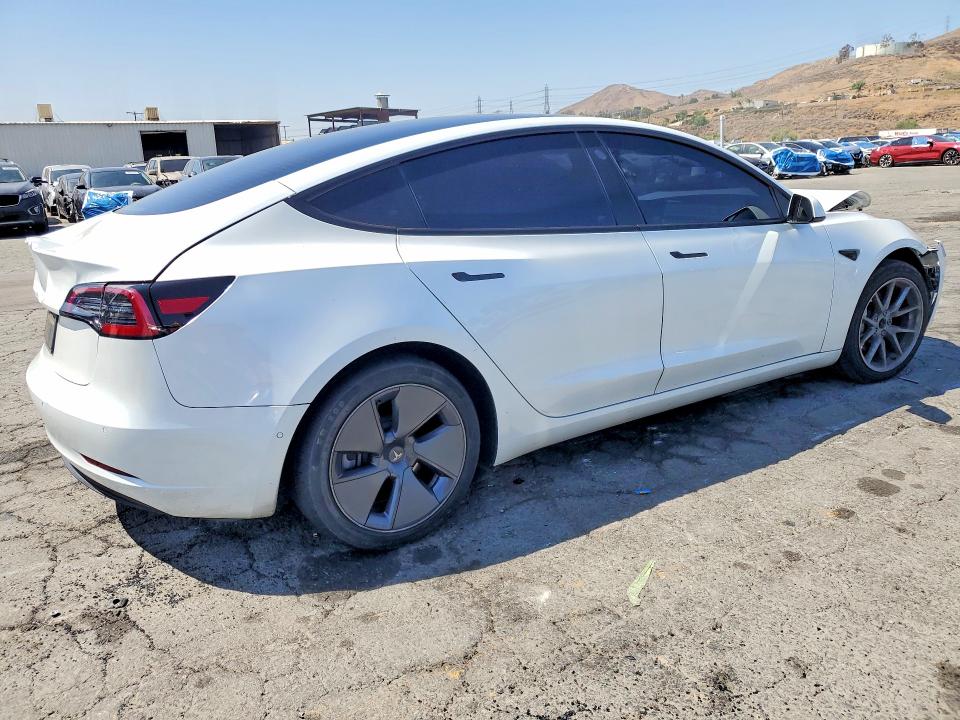 2022 Tesla Model 3 მანქანა იყიდება აუქციონზე, vin: 5YJ3E1EA1NF288917, აუქციონის ნომერი: 55592226