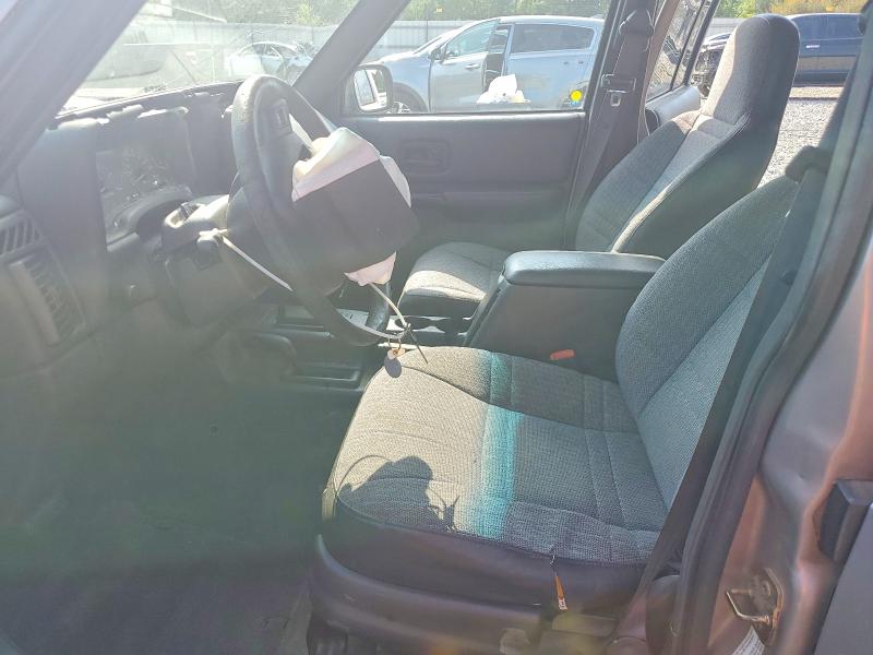 2001 Jeep Cherokee მანქანა იყიდება აუქციონზე, vin: 1J4FF48S41L614629, აუქციონის ნომერი: 59327626