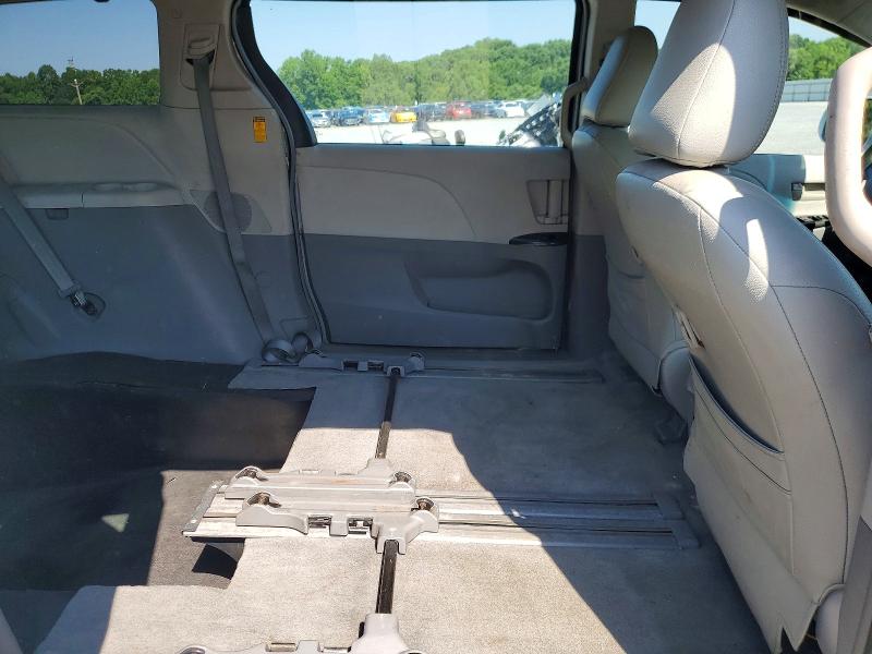 2014 Toyota Sienna მანქანა იყიდება აუქციონზე, vin: 5TDZK3DC3ES450849, აუქციონის ნომერი: 56829536