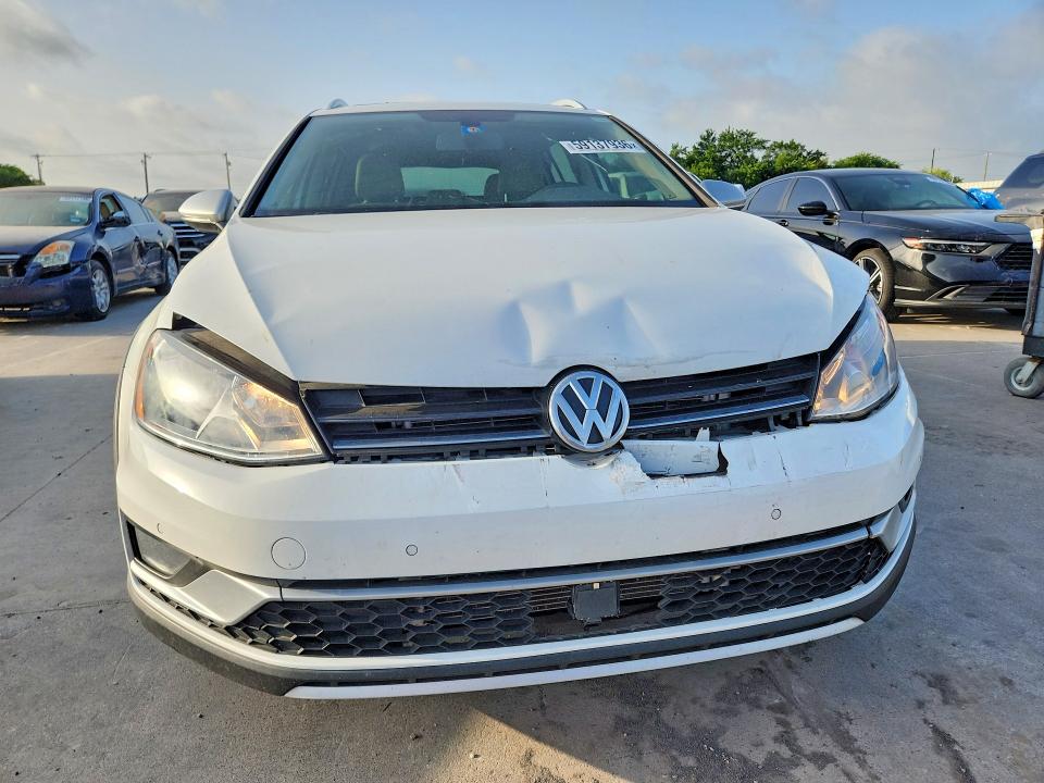 59137936 :رقم المزاد ، 3VWH17AU6HM507906 vin ، 2017 Volkswagen Golf Alltrack مزاد بيع