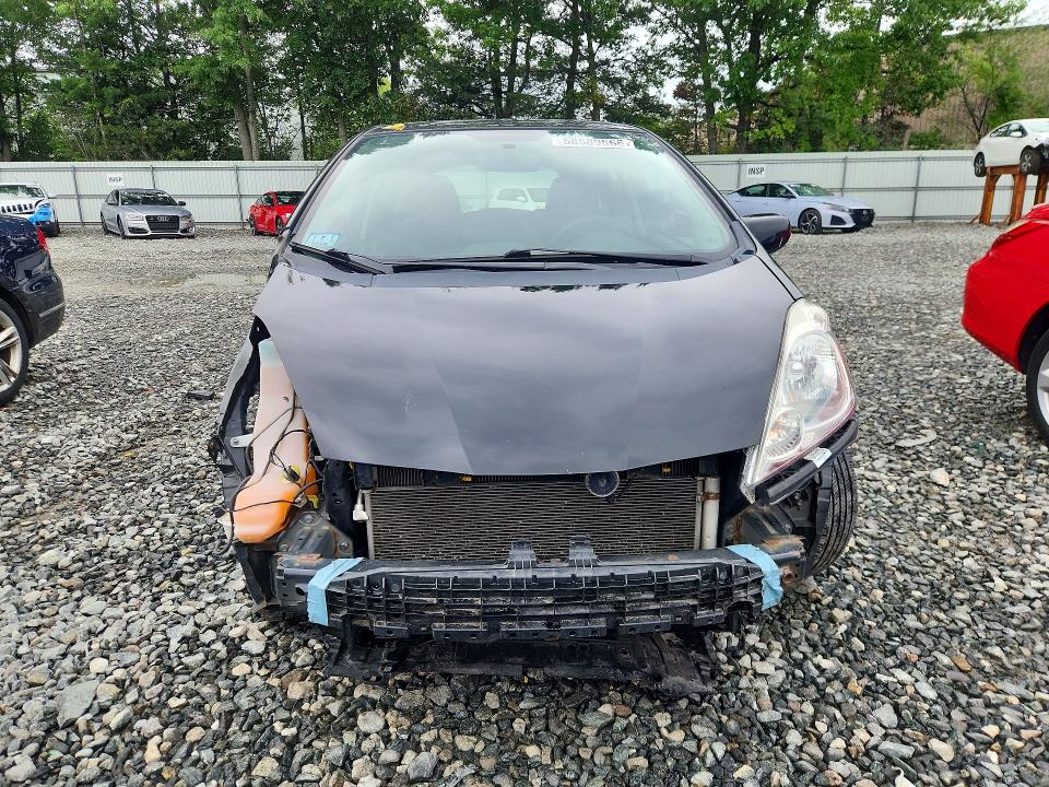 58589666 :رقم المزاد ، JHMGE8H57BC026528 vin ، 2011 Honda Fit مزاد بيع