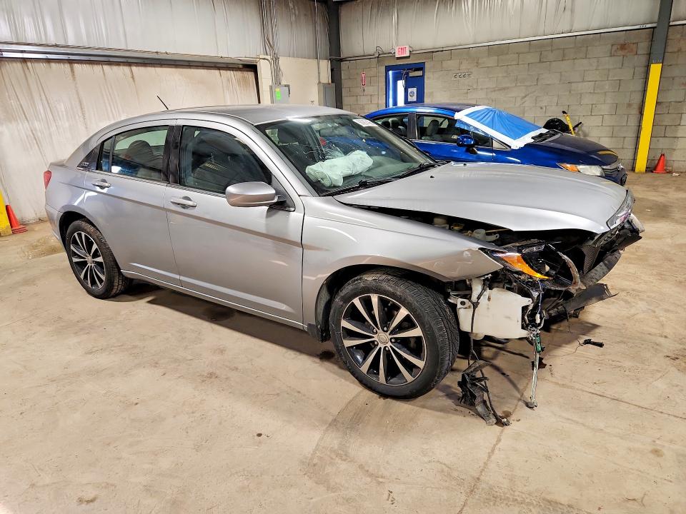 Продаж на аукціоні авто 2013 Chrysler 200, vin: 1C3CCBBB4DN579778, номер лоту: 56287496