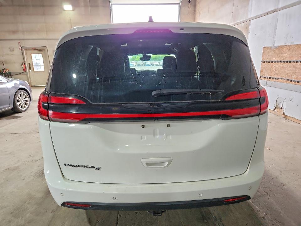 Продажа на аукционе авто 2023 Chrysler Pacifica, vin: 2C4RC1BGXPR509012, номер лота: 56279386