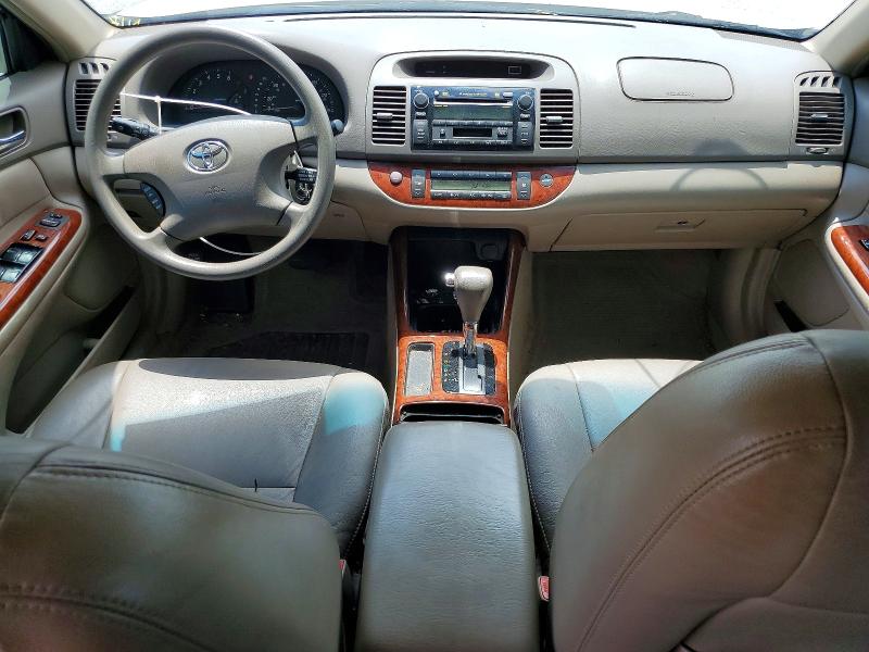 55025296 :رقم المزاد ، 4T1BF30K04U074653 vin ، 2004 Toyota Camry مزاد بيع