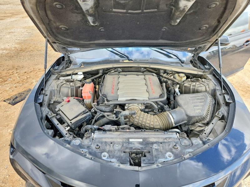 56692676 :رقم المزاد ، 1G1FE1R73J0123044 vin ، 2018 Chevrolet Camaro مزاد بيع