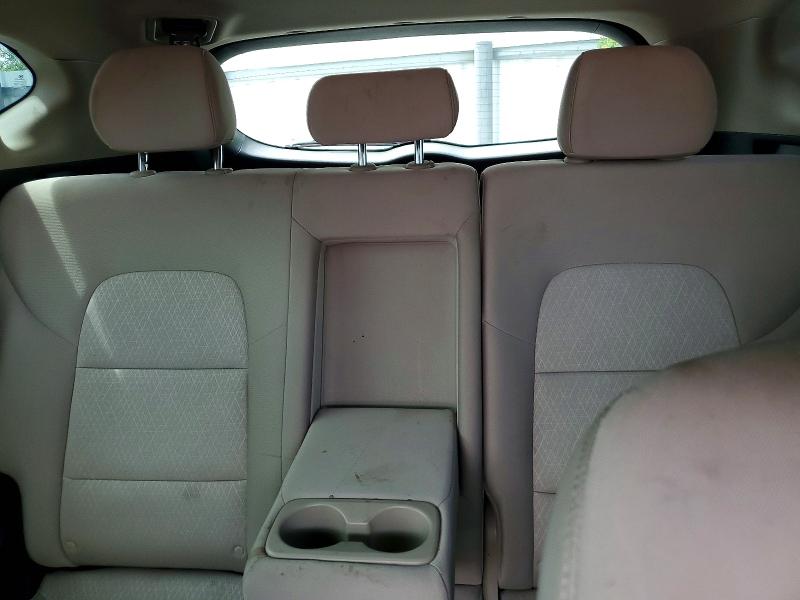 54560036 :رقم المزاد ، KM8J33A23JU819524 vin ، 2018 Hyundai Tucson مزاد بيع