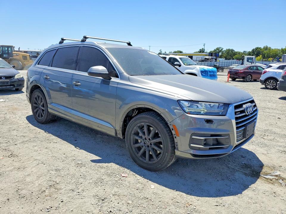 58489136 :رقم المزاد ، WA1LAAF71HD047671 vin ، 2017 Audi Q7 مزاد بيع