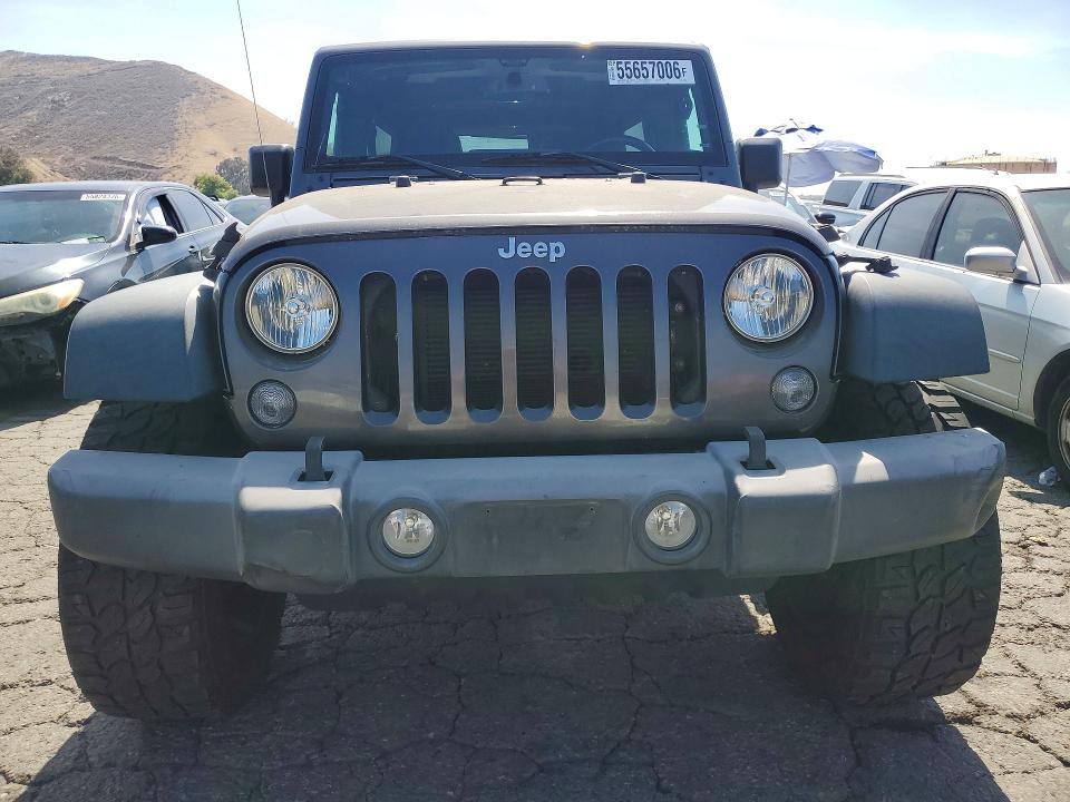 55657006 :رقم المزاد ، 1C4BJWDG9JL926655 vin ، 2018 Jeep Wrangler Unlimited مزاد بيع