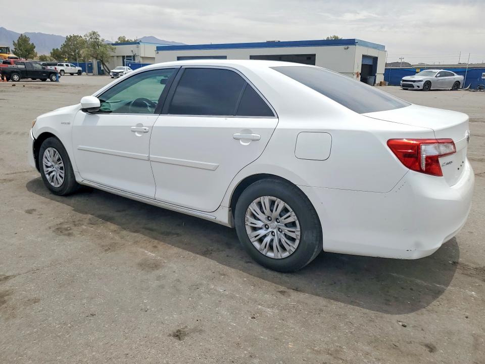 2014 Toyota Camry Hybrid მანქანა იყიდება აუქციონზე, vin: 4T1BD1FK4EU108483, აუქციონის ნომერი: 57438536