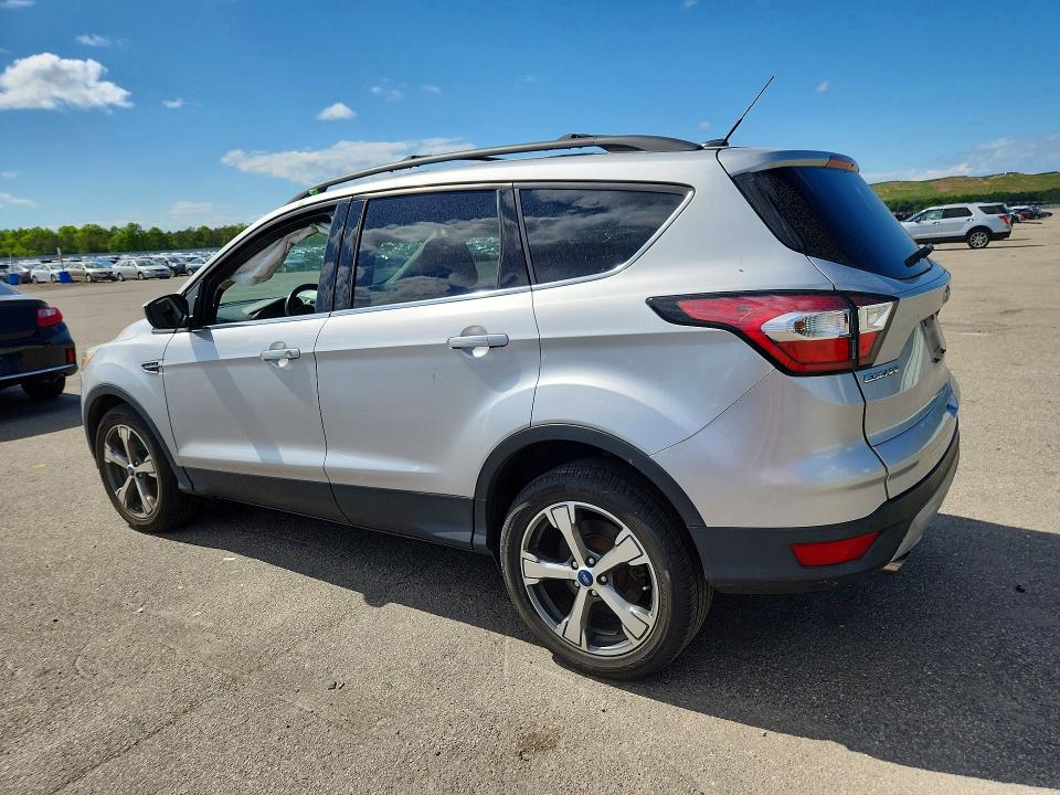 2017 Ford Escape მანქანა იყიდება აუქციონზე, vin: 1FMCU9GD6HUE61637, აუქციონის ნომერი: 55532886