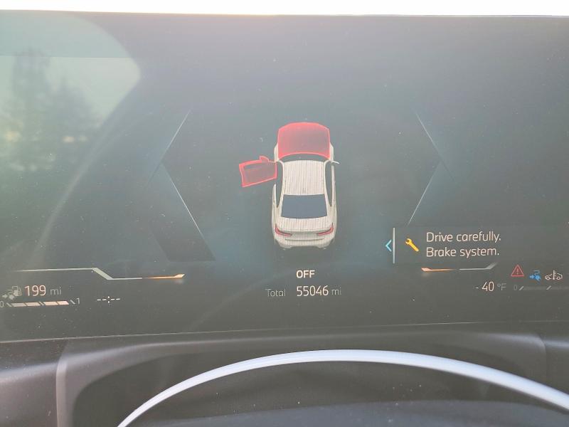 57571346 :رقم المزاد ، 3MW39FF05P8D23664 vin ، 2023 Bmw 330e مزاد بيع