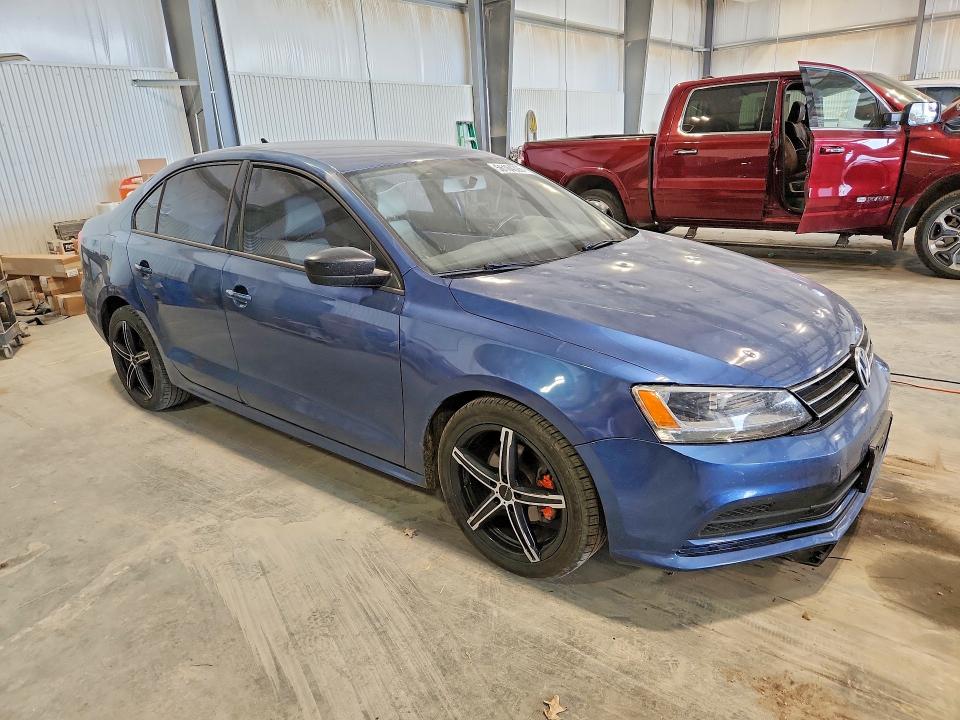 56164326 :رقم المزاد ، 3VWLA7AJ8FM210486 vin ، 2015 Volkswagen Jetta مزاد بيع