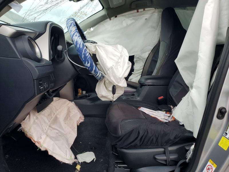 Aukcja sprzedaży 2017 Toyota Rav4, vin: 2T3ZFREV4HW315681, numer aukcji: 55892996