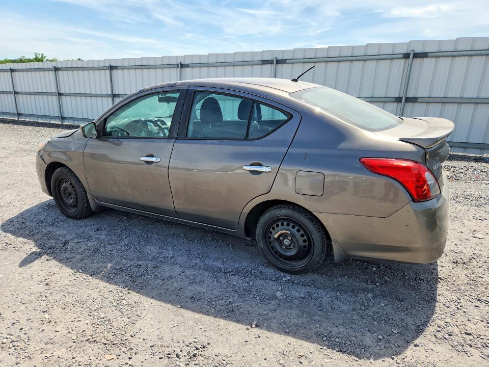 55144946 :رقم المزاد ، 3N1CN7AP6FL800805 vin ، 2015 Nissan Versa مزاد بيع