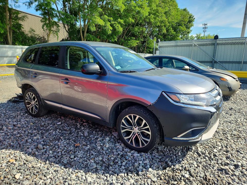 2018 Mitsubishi Outlander მანქანა იყიდება აუქციონზე, vin: JA4AZ3A37JZ057176, აუქციონის ნომერი: 58456226