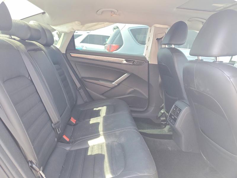 2017 Volkswagen Passat მანქანა იყიდება აუქციონზე, vin: 1VWCT7A35HC073846, აუქციონის ნომერი: 57962776