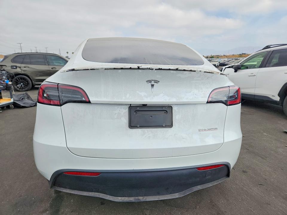 Продаж на аукціоні авто 2025 Tesla Model Y, vin: 7SAYGDEF6SF221564, номер лоту: 56300326
