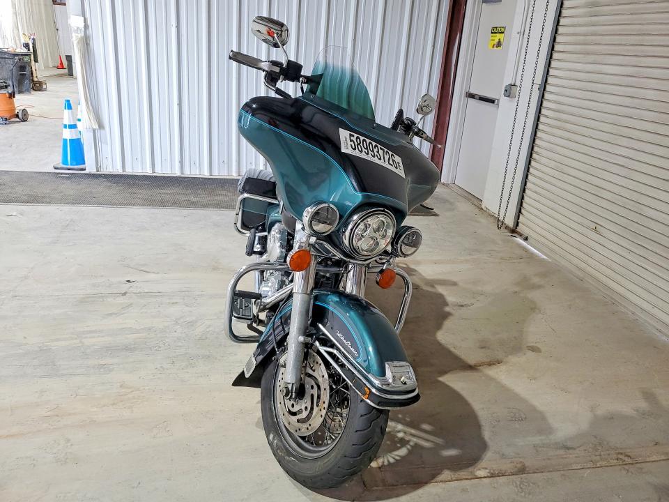 2002 Harley-davidson Flhtcui მანქანა იყიდება აუქციონზე, vin: 1HD1FCW142Y617974, აუქციონის ნომერი: 58993726