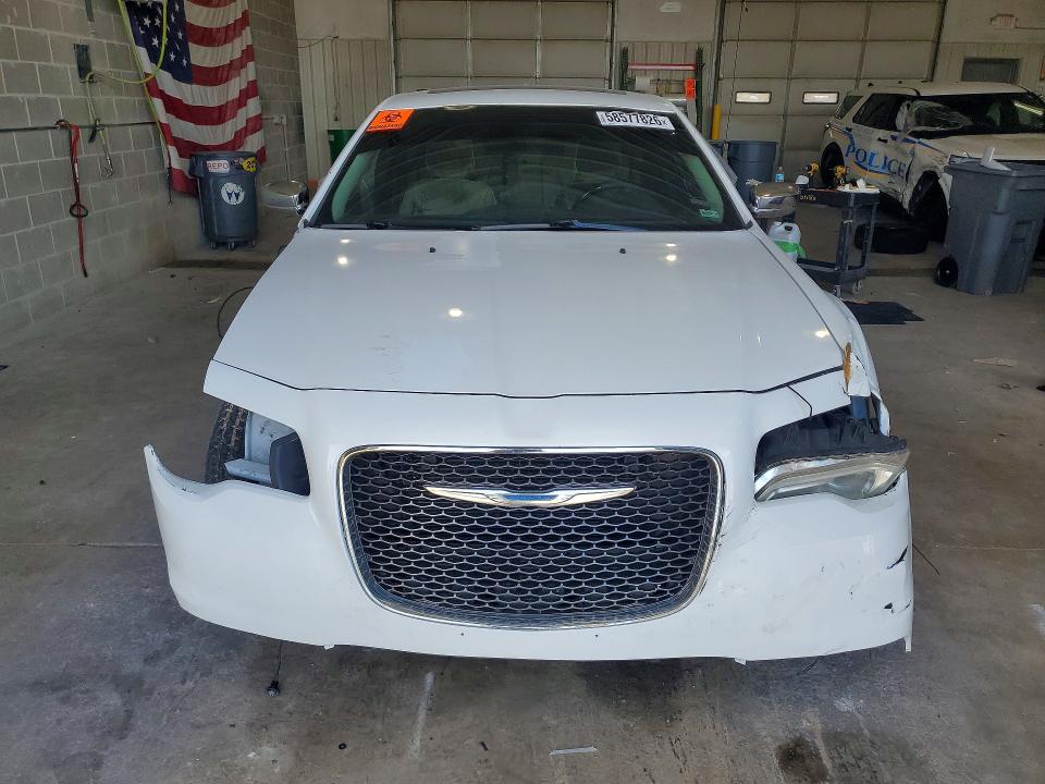 2017 Chrysler 300c მანქანა იყიდება აუქციონზე, vin: 2C3CCAKGXHH616465, აუქციონის ნომერი: 58577826