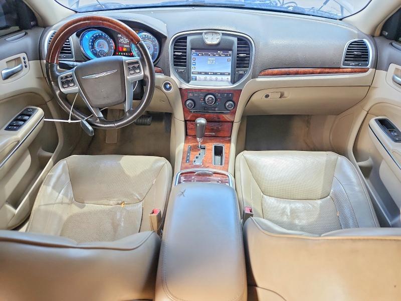 85607225 :رقم المزاد ، 2C3CA6CT8BH564050 vin ، 2011 Chrysler 300c مزاد بيع