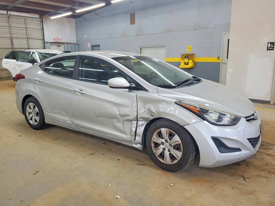 Продаж на аукціоні авто 2016 Hyundai Elantra, vin: 5NPDH4AE5GH698047, номер лоту: 55831816