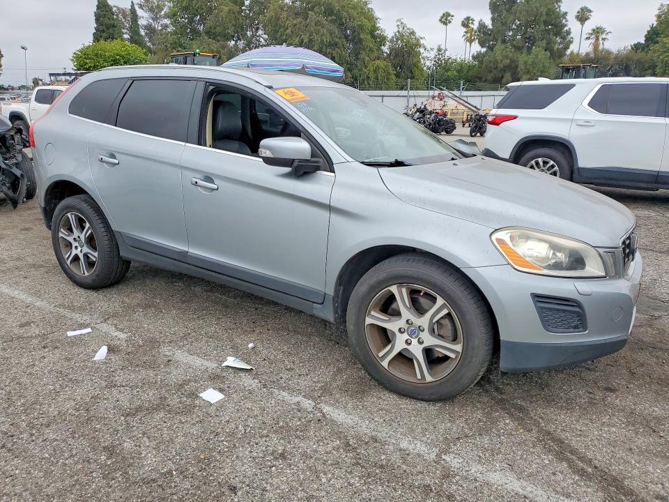 56840786 :رقم المزاد ، YV4902DZ5D2428259 vin ، 2013 Volvo Xc60 مزاد بيع