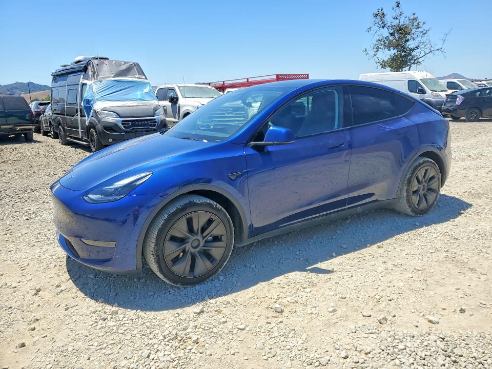 2025 Tesla Model Y მანქანა იყიდება აუქციონზე, vin: 7SAYGDED2SF221835, აუქციონის ნომერი: 58079666