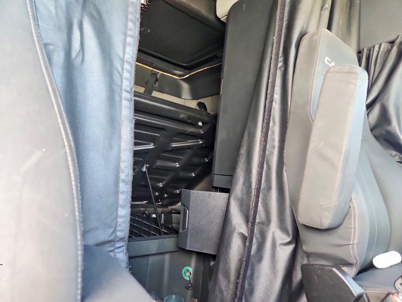 2021 Freightliner Cascadia 126 მანქანა იყიდება აუქციონზე, vin: 1FUJHHDR0MLMA3263, აუქციონის ნომერი: 56809946