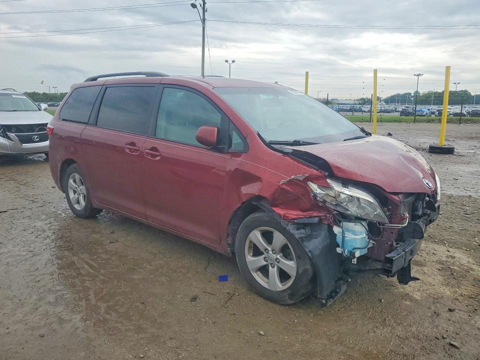 Продаж на аукціоні авто 2015 Toyota Sienna, vin: 5TDKK3DCXFS560302, номер лоту: 58331476