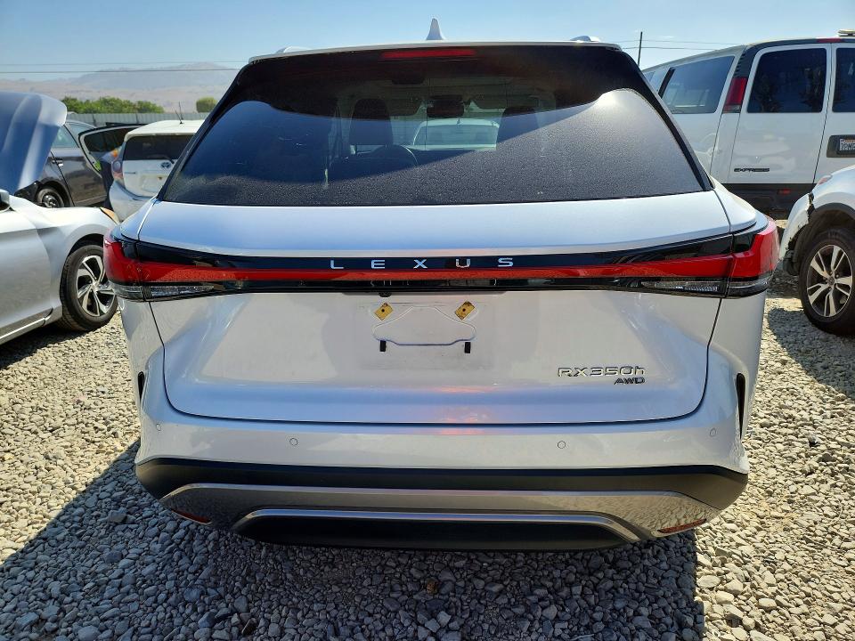 57548516 :رقم المزاد ، 2T2BBMCAXPC013946 vin ، 2023 Lexus Rx 350h مزاد بيع